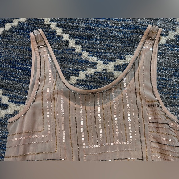 Guess Size M Beaded Sheer Tank - Picture 5 of 6